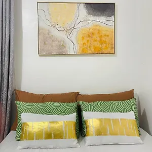  Holiday home Z House Of Guest- Airport Philippines